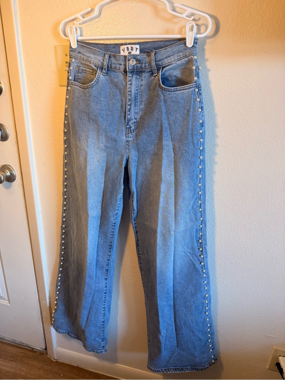 Vibrant Light Blue High-Rise Wide-Leg Jeans with Side Studs